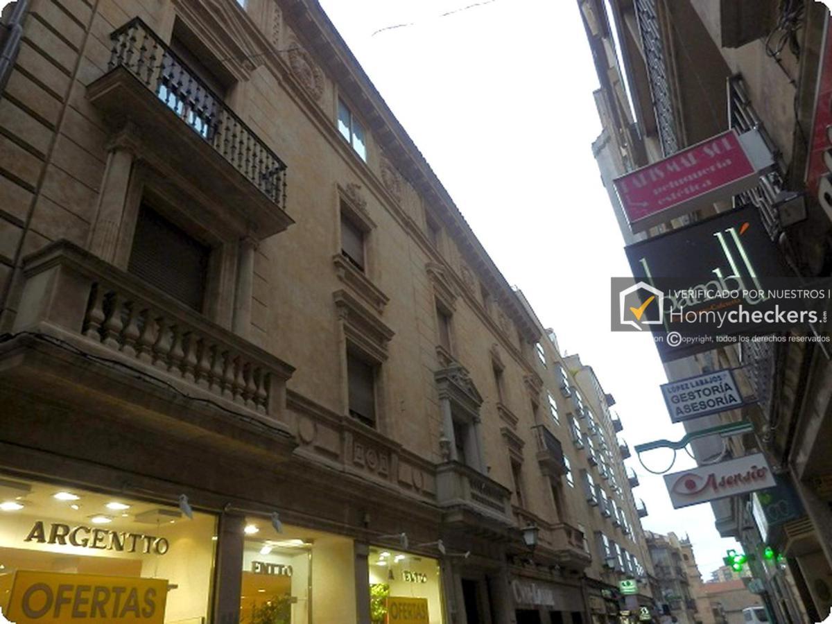 Homyat Prior Isidros, Plaza Mayor سلامنكا المظهر الخارجي الصورة